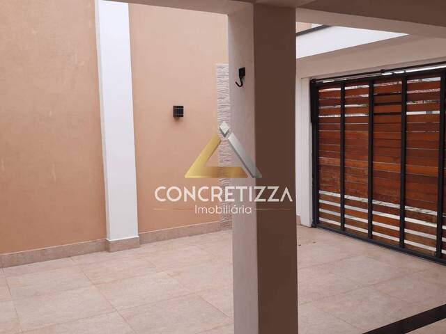 #CA0454 - Casa para Venda em Caraguatatuba - SP